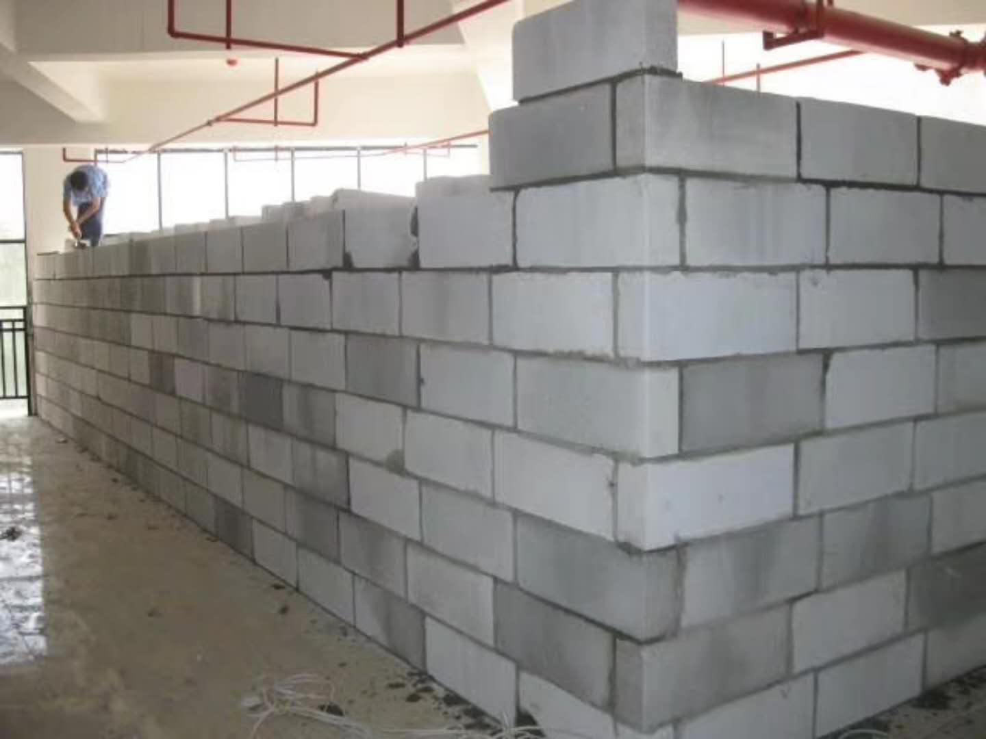 开远蒸压加气混凝土砌块承重墙静力和抗震性能的研究